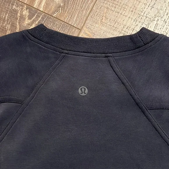 Lululemon Softstreme Cropped Pullover - Picture 3 of 3